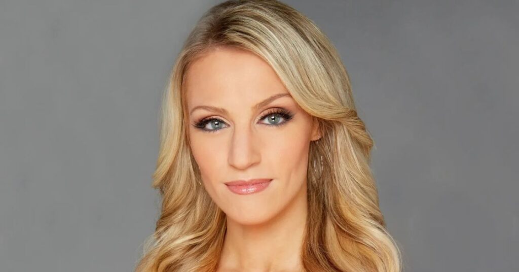 Carley Shimkus Weight & Build